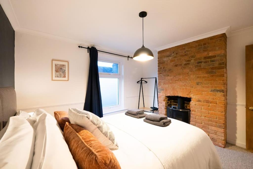 3 Bedroom Home Close To Town Centre With Wifi & Garden Royal Tunbridge Wells Exterior foto